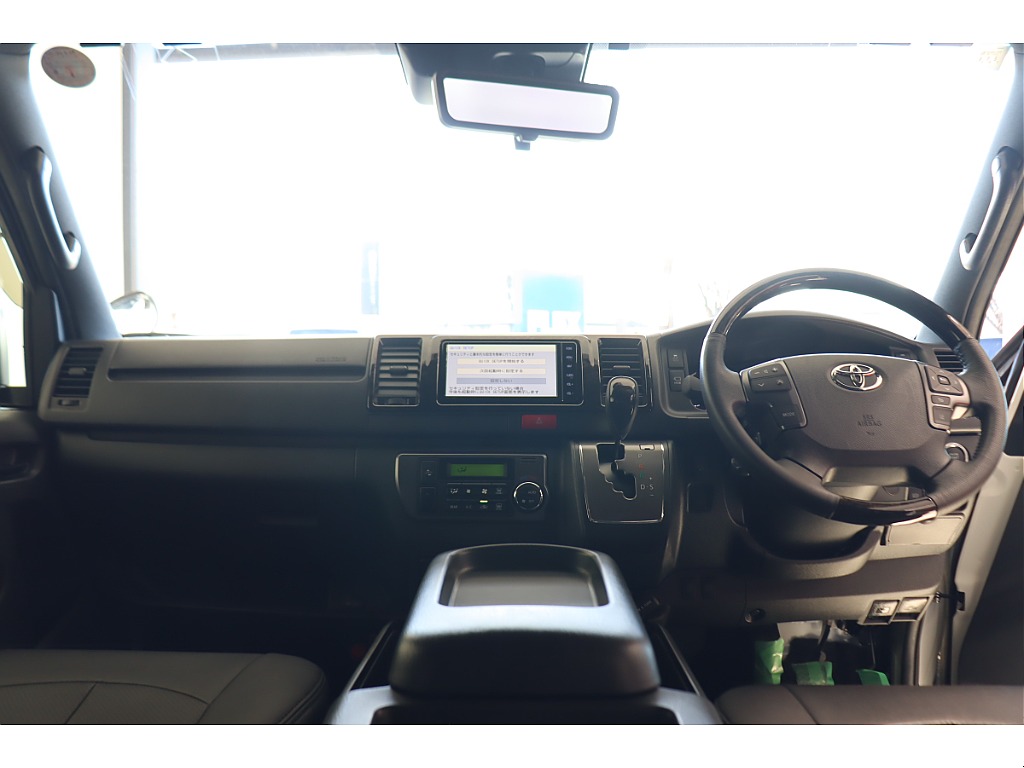 ダークプライムⅡ専用ウッドコンビ内装になっております☆