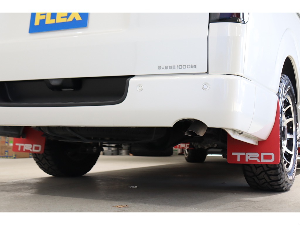 TRDマッドフラップももちろんカスタム済み！