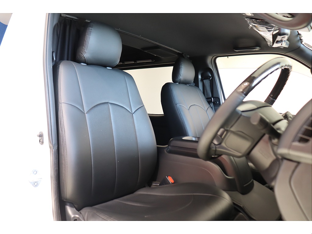 既に全席シートカバーが装着済みです☆