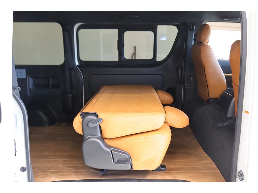 ワンタッチでシートアレンジが可能です☆