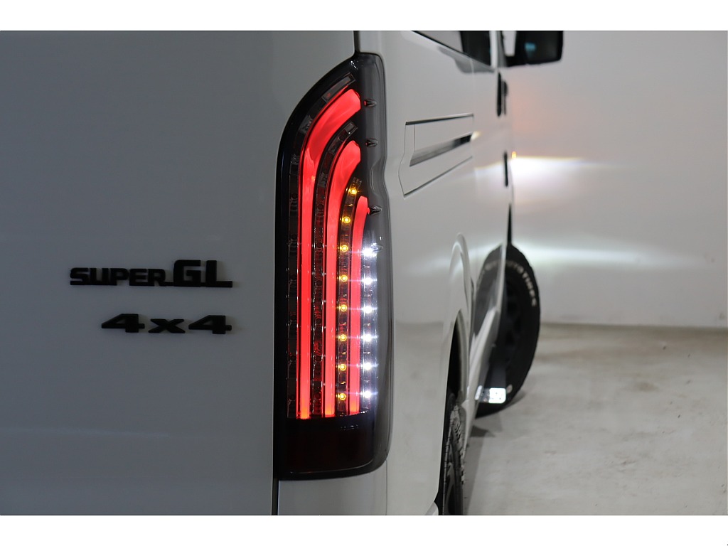 トヨタ ハイエースバン(39枚目)