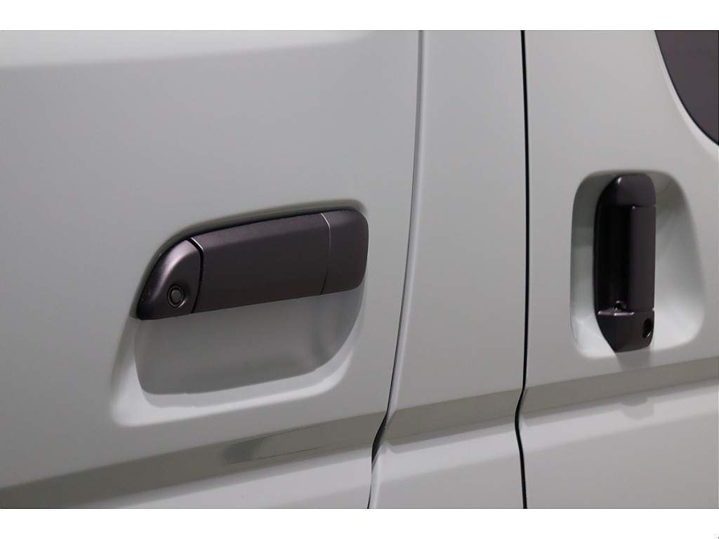 ＬＩＮＥからもお気軽にお問い合わせ頂けます。まずはお友達追加下さい。　追加後お名前をＬＩＮＥでご返信ください。　＠ｅｚｌ２２３８ｄ