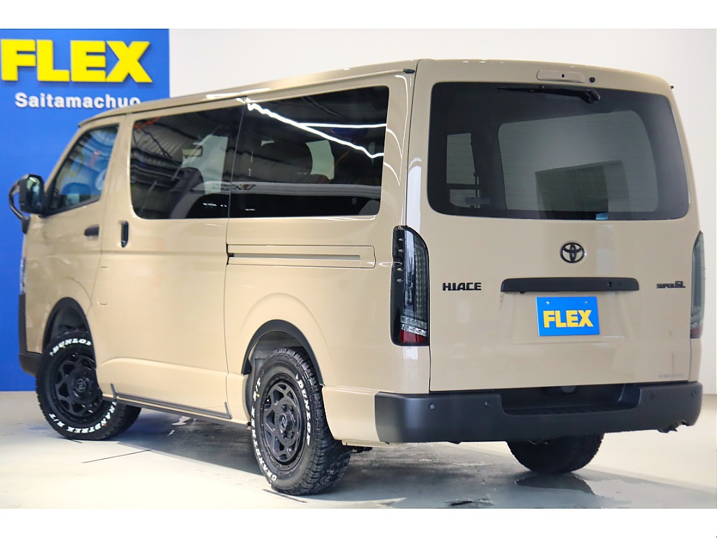 駐車時も安心なパーキングサポートブレーキを完備！