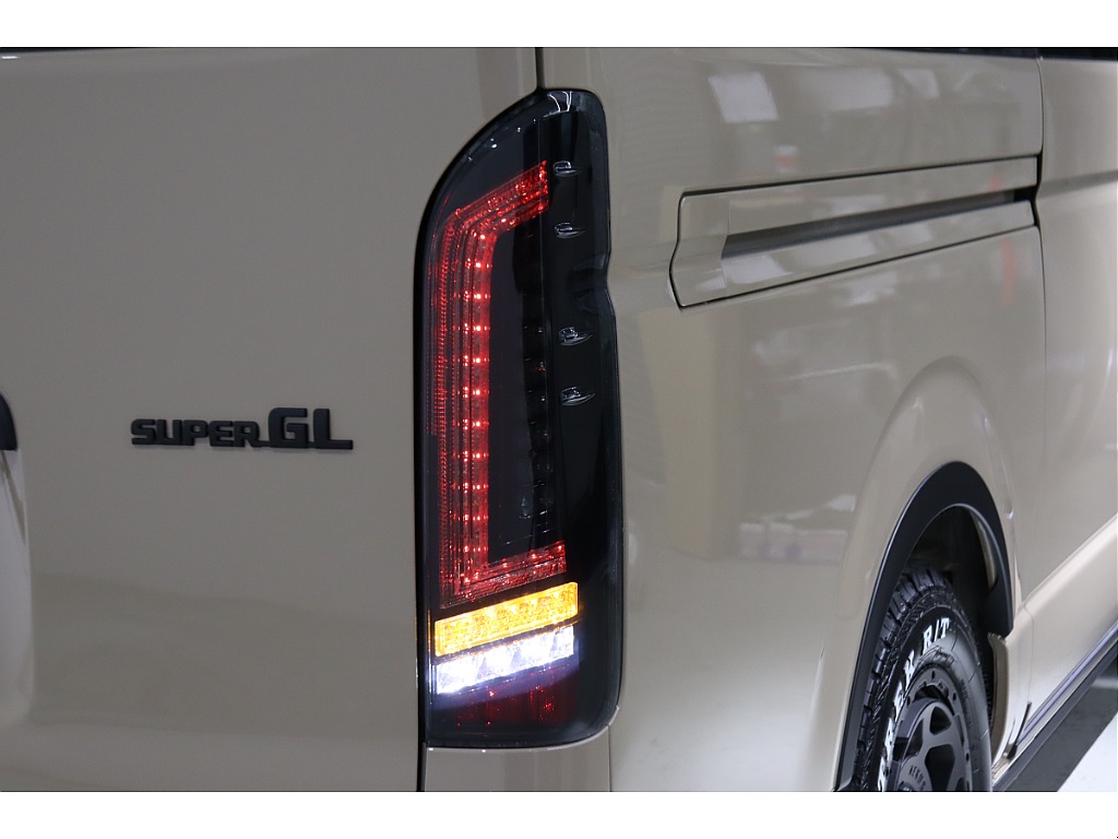 トヨタ ハイエースバン(45枚目)