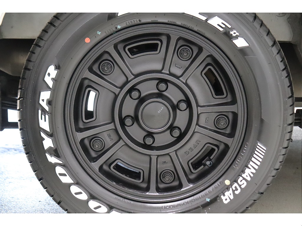 フレックスさいたま中央店に展示中です！お問い合わせはTEL:０４８－７８８－５８２３までお待ちしております！