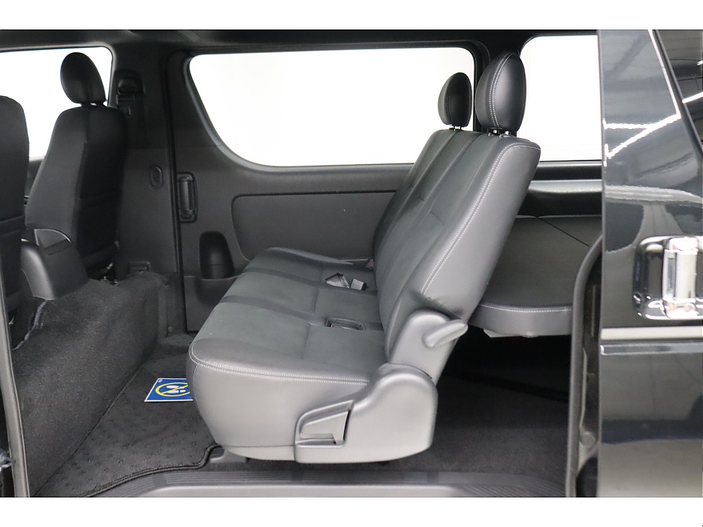 トヨタ ハイエースバン(36枚目)