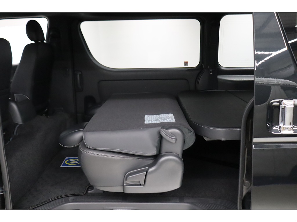 トヨタ ハイエースバン(37枚目)