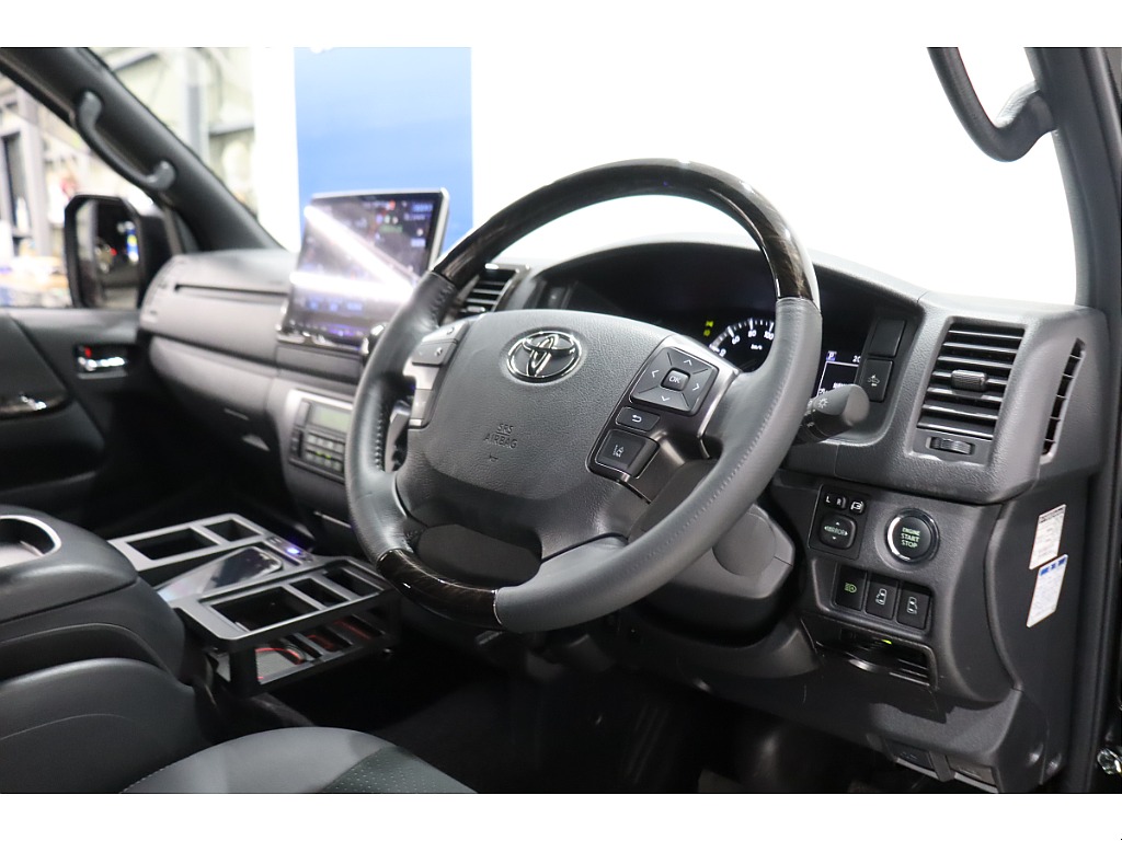 トヨタ ハイエースバン(44枚目)