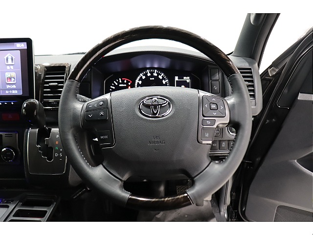 ダークプライムⅡ専用コンビハンドル！ステアリングスイッチも標準装備音♪