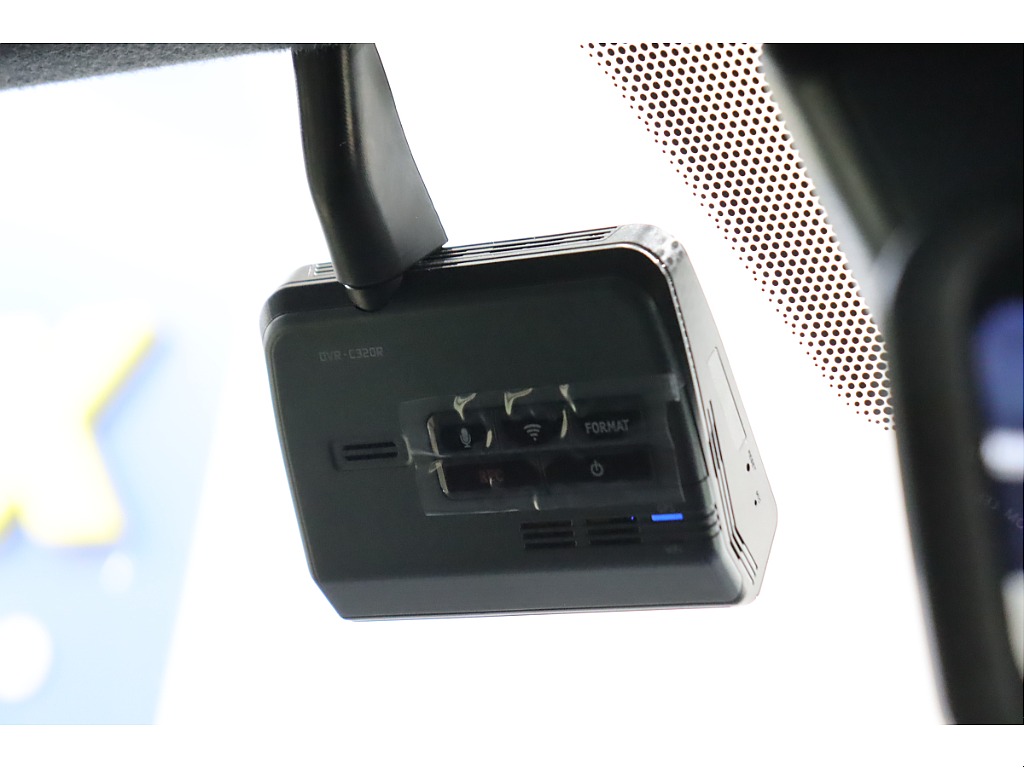 アルパイン製ドラレコも装備！