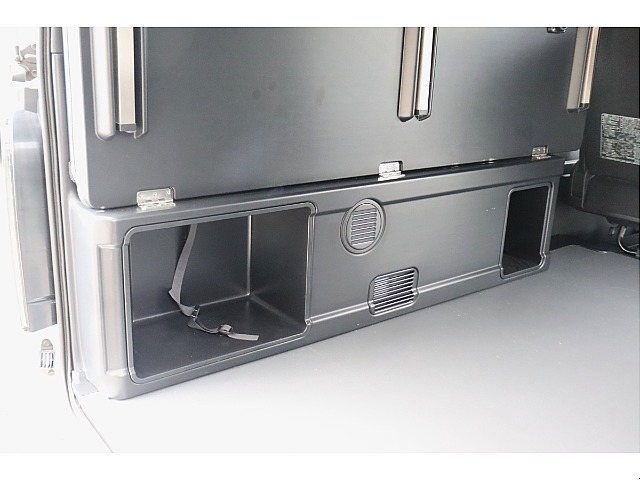 車中泊にも大活躍のベットキット！