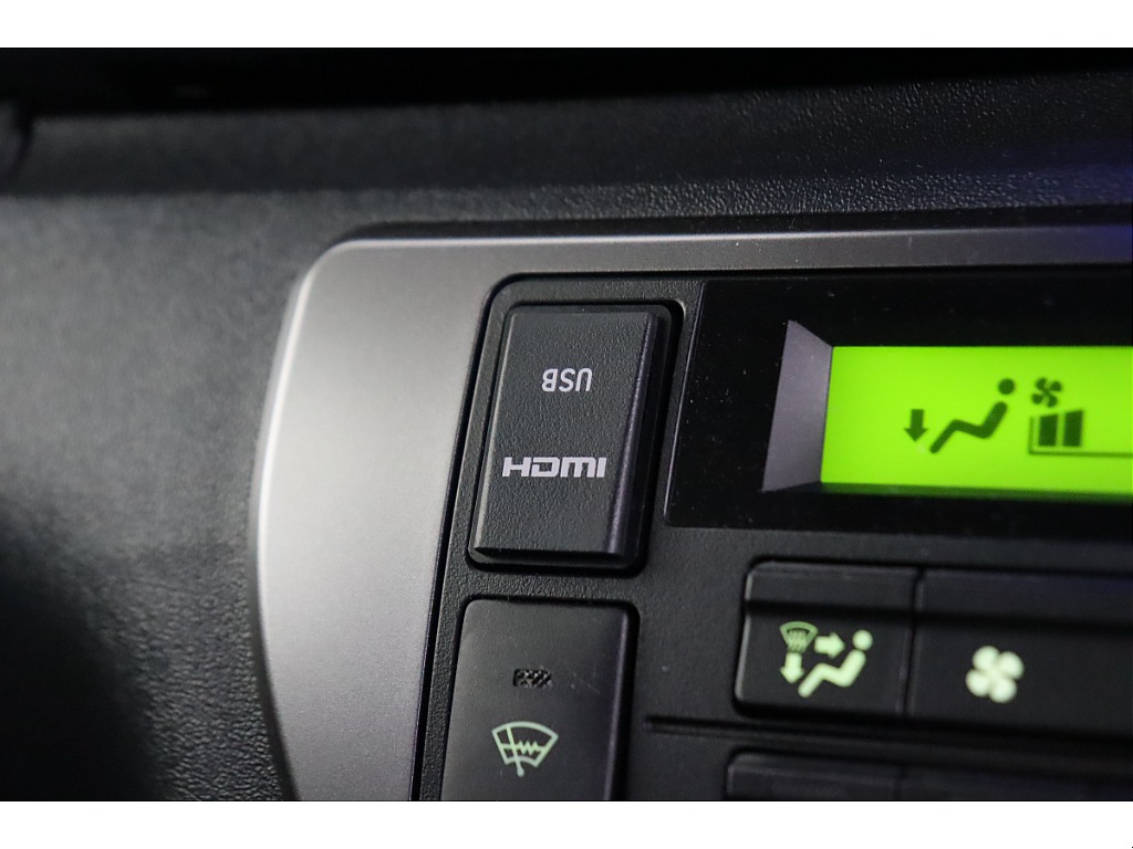 HDMIソケットでスマホミラーリング可能！