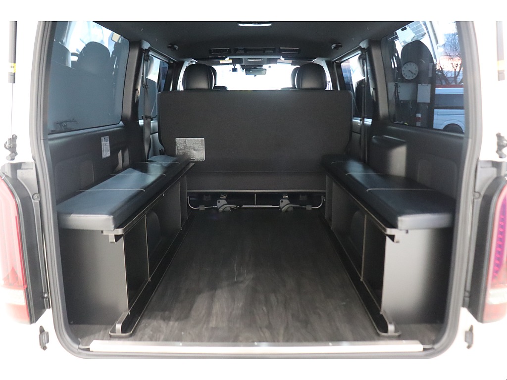 ハイエースさいたま中央店に展示しております☆