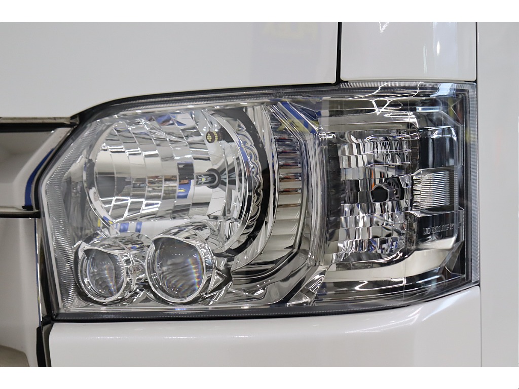 LEDヘッドライトで明るく照らしてくれます☆