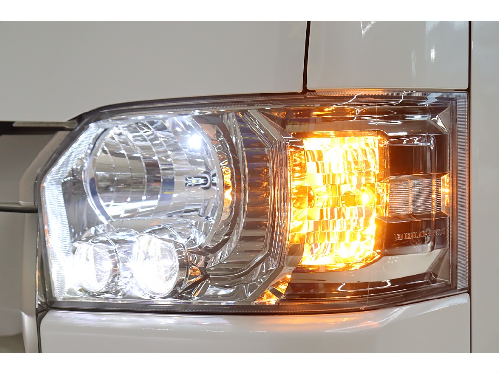 各所LEDバルブへカスタム済みです！