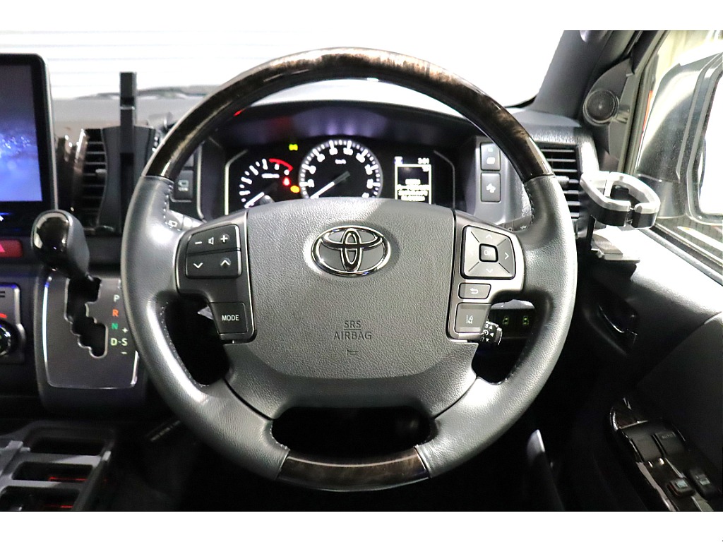 トヨタ ハイエースバン(41枚目)