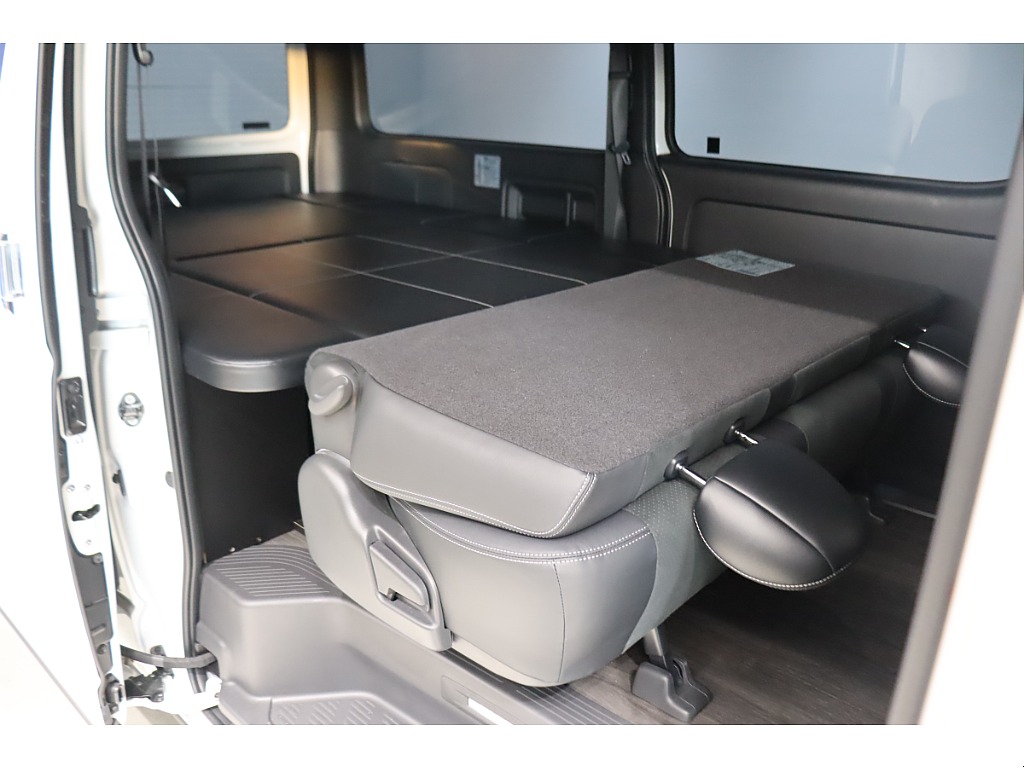 トヨタ ハイエースバン(50枚目)