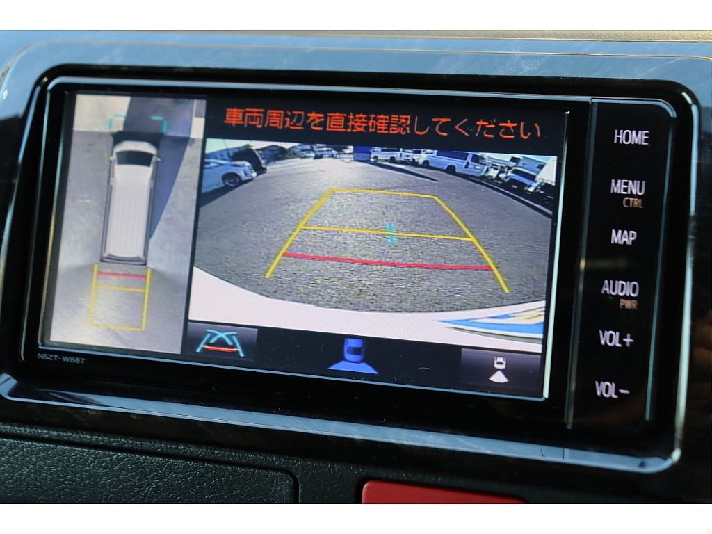 360度車両周辺が確認可能なパノラミックビューモニターも装着済み！！