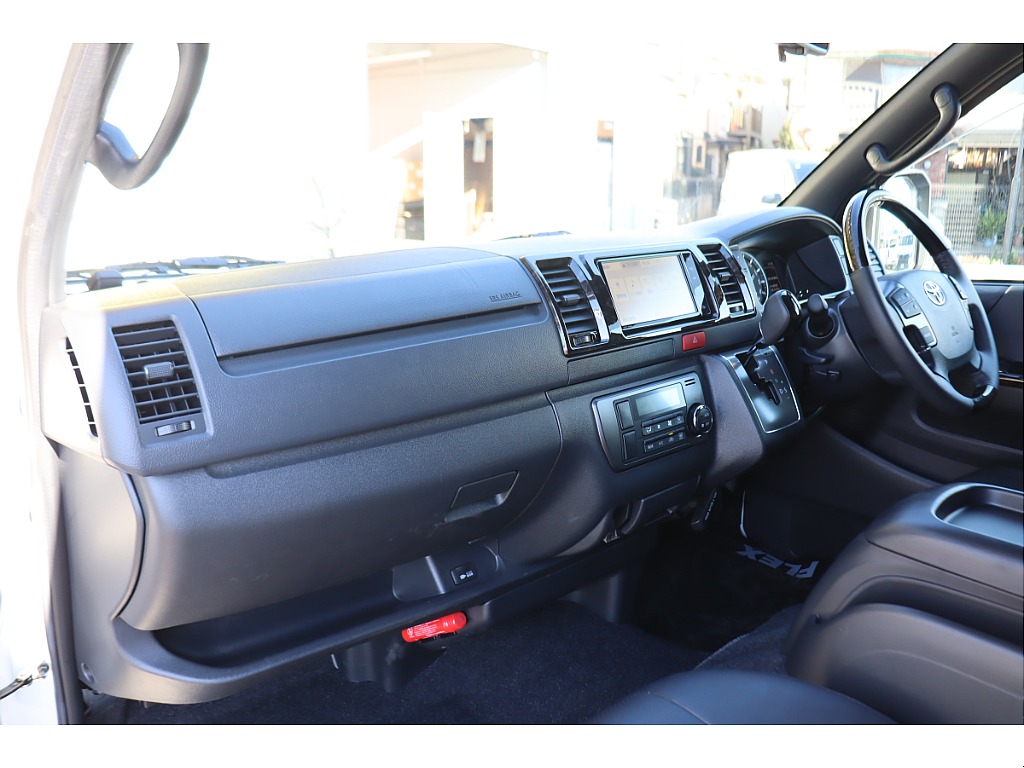 トヨタ ハイエースバン(31枚目)