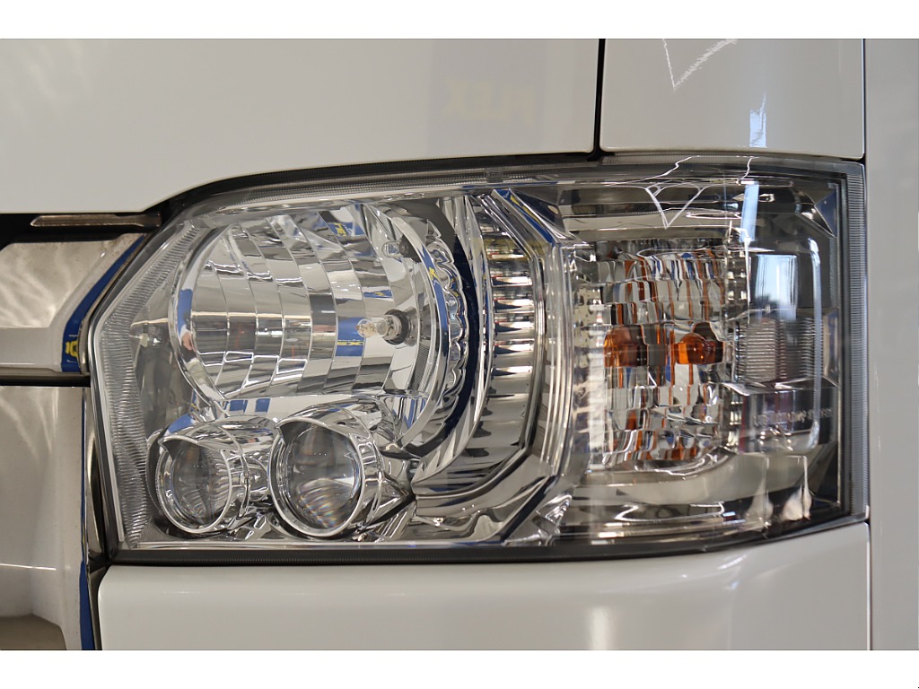 トヨタ ハイエースバン(42枚目)