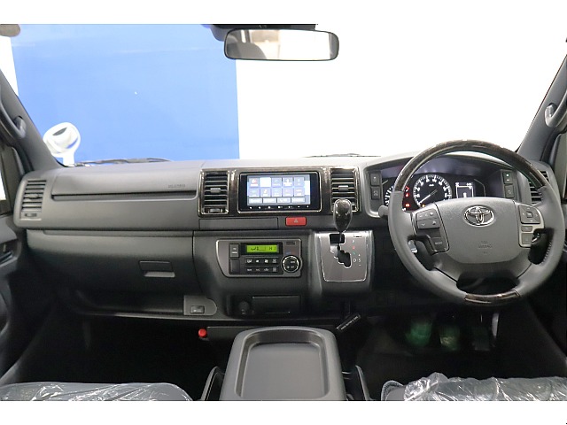 高級感溢れる専用コックピット！