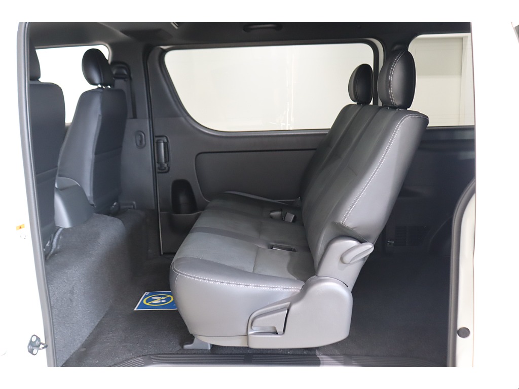 もちろんリクライニング機能付きとなります！