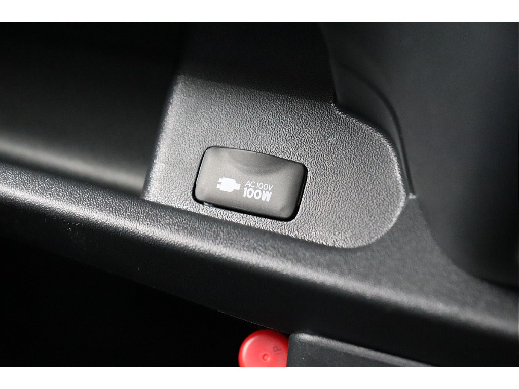 トヨタ ハイエースバン(28枚目)