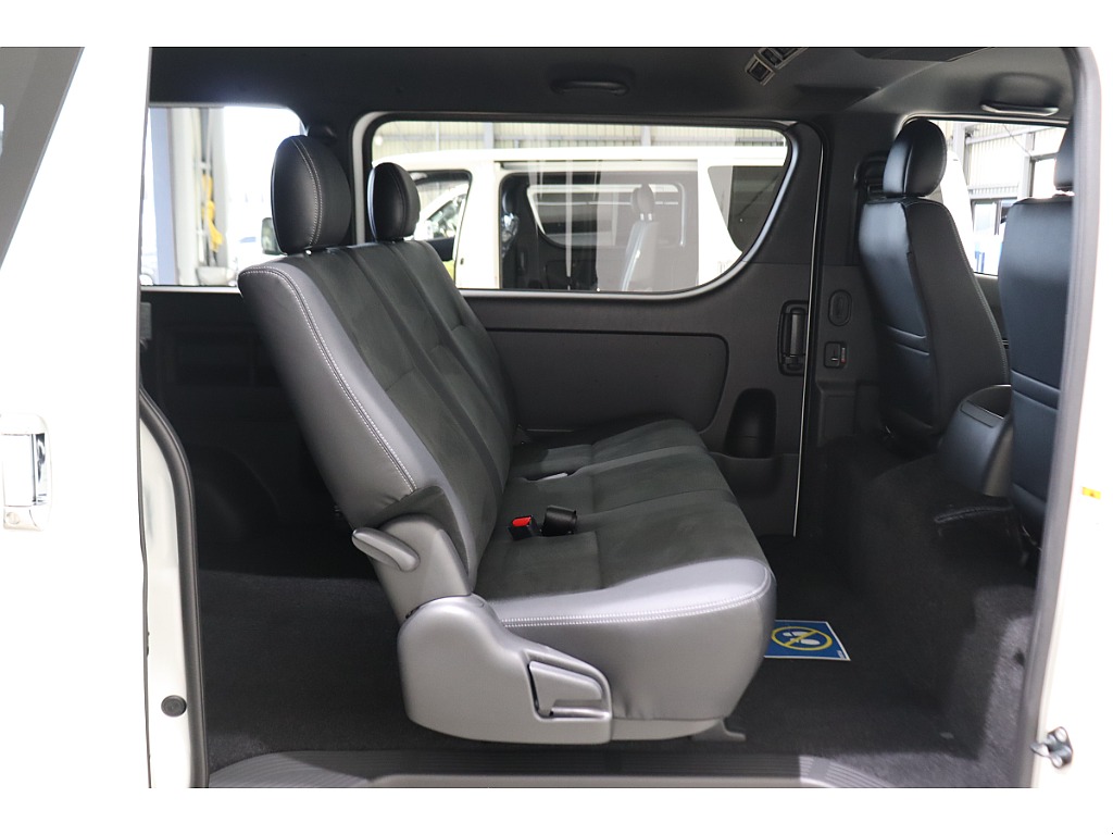 トヨタ ハイエースバン(31枚目)