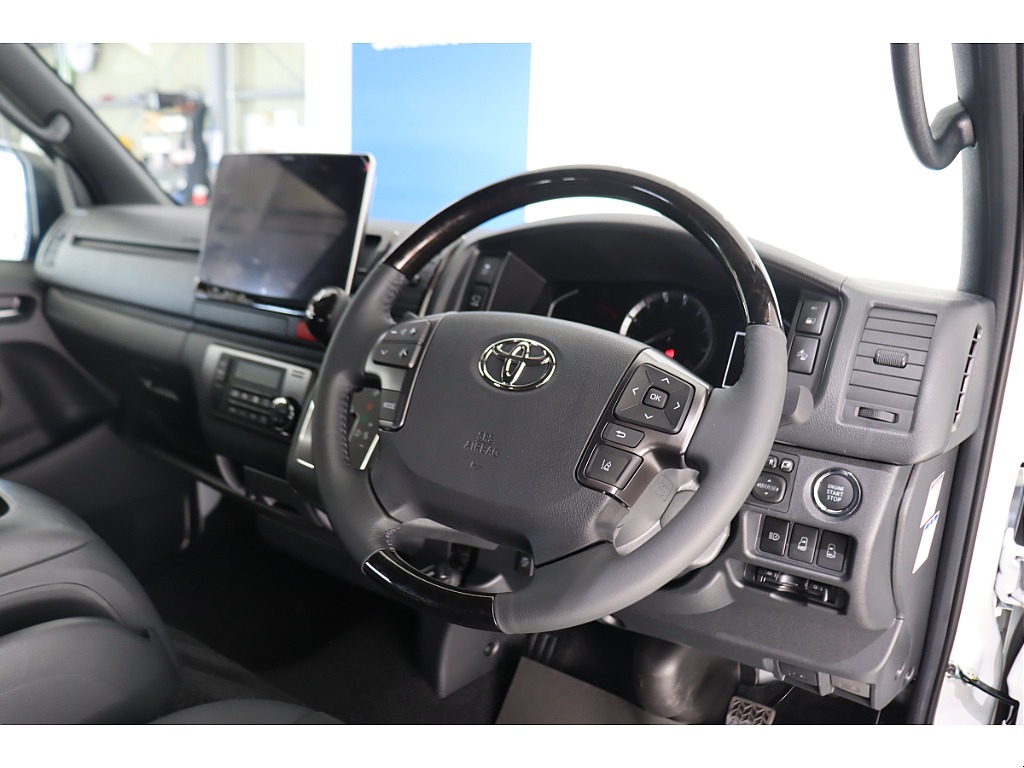 高級感溢れる内装に仕上がっております☆