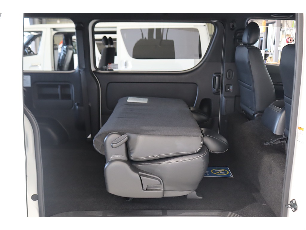 ワンタッチで折り畳み可能です☆