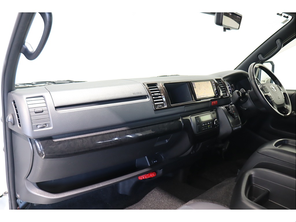 トヨタ ハイエースバン(23枚目)