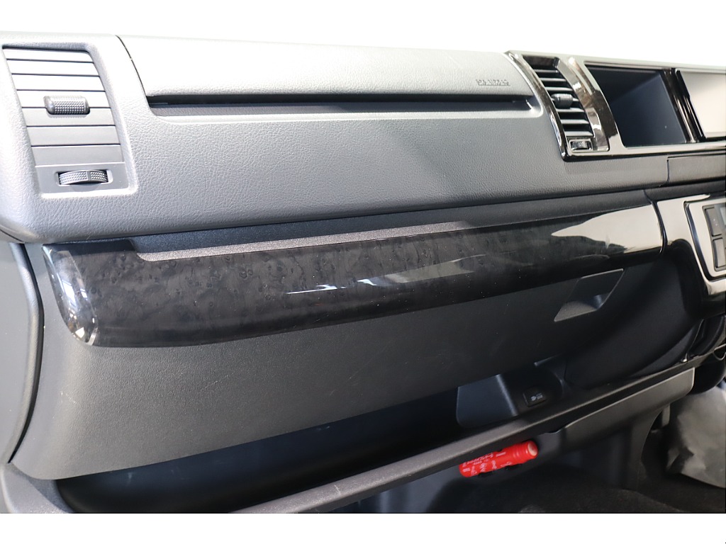 トヨタ ハイエースバン(30枚目)