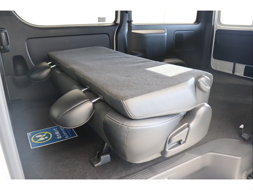 トヨタ ハイエースバン(37枚目)