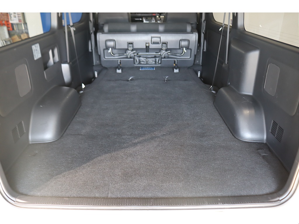 トヨタ ハイエースバン(36枚目)