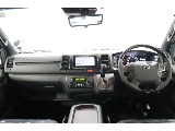 トヨタ ハイエースバン(2枚目)