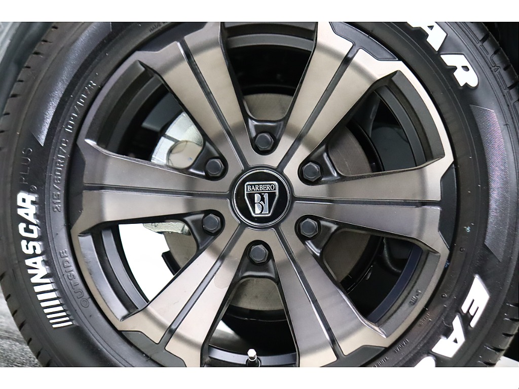 フレックスさいたま中央店に展示中です！お問い合わせはTEL:０４８－７８８－５８２３までお待ちしております！