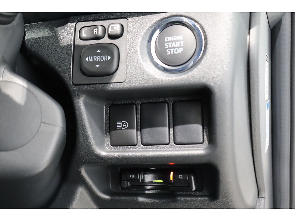 トヨタ ハイエースバン(26枚目)