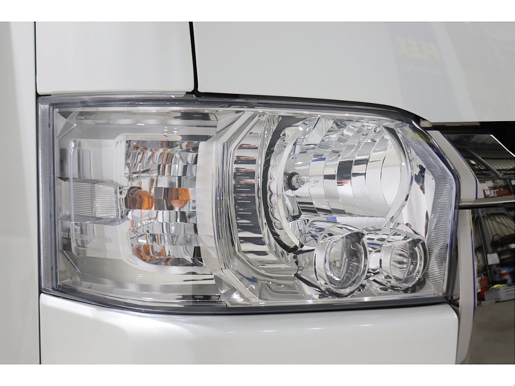 トヨタ ハイエースバン(24枚目)