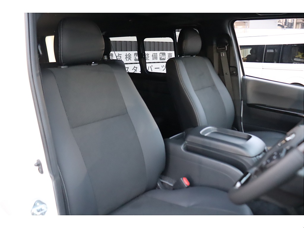 トヨタ ハイエースバン(44枚目)