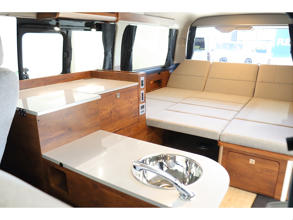 トヨタ ハイエース(41枚目)