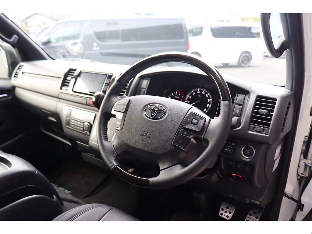 トヨタ ハイエースバン(30枚目)