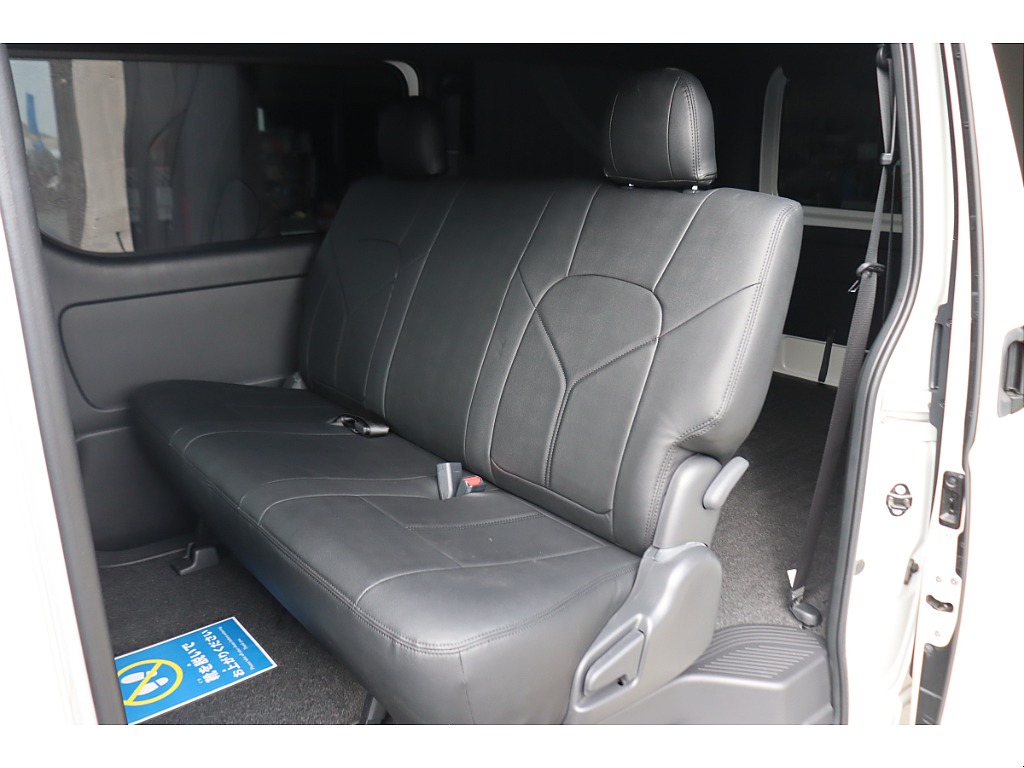 トヨタ ハイエースバン(32枚目)