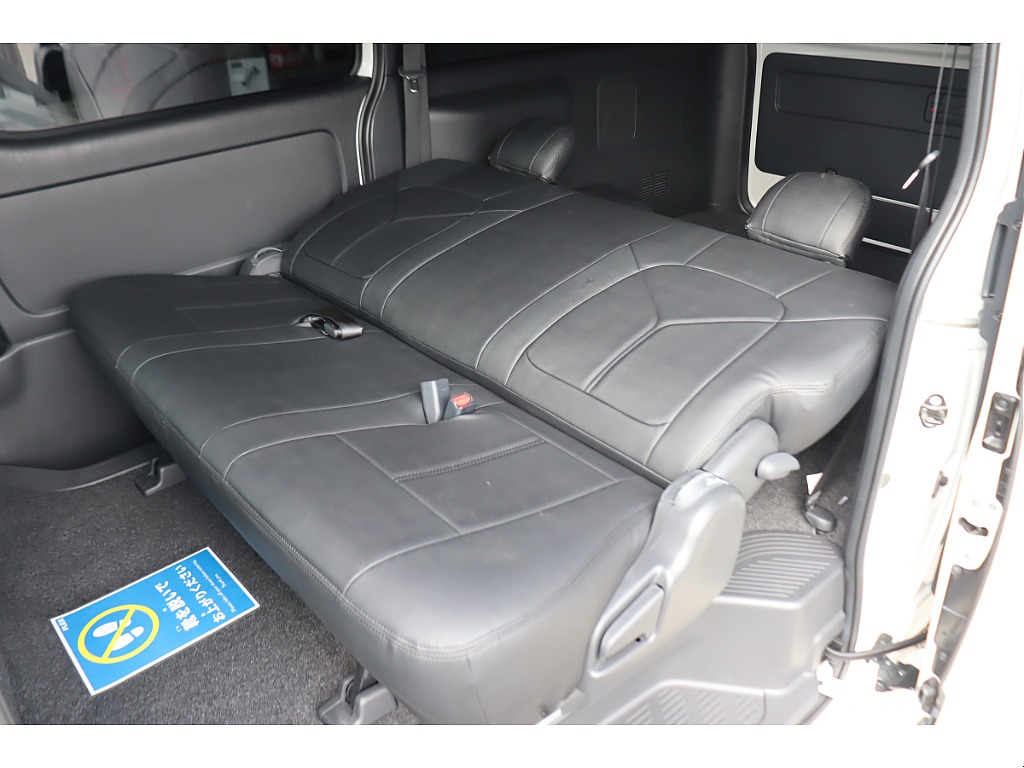 トヨタ ハイエースバン(33枚目)