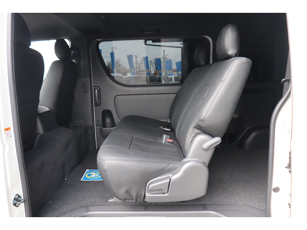 トヨタ ハイエースバン(36枚目)