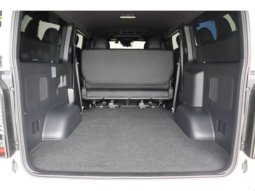 トヨタ ハイエースバン(40枚目)