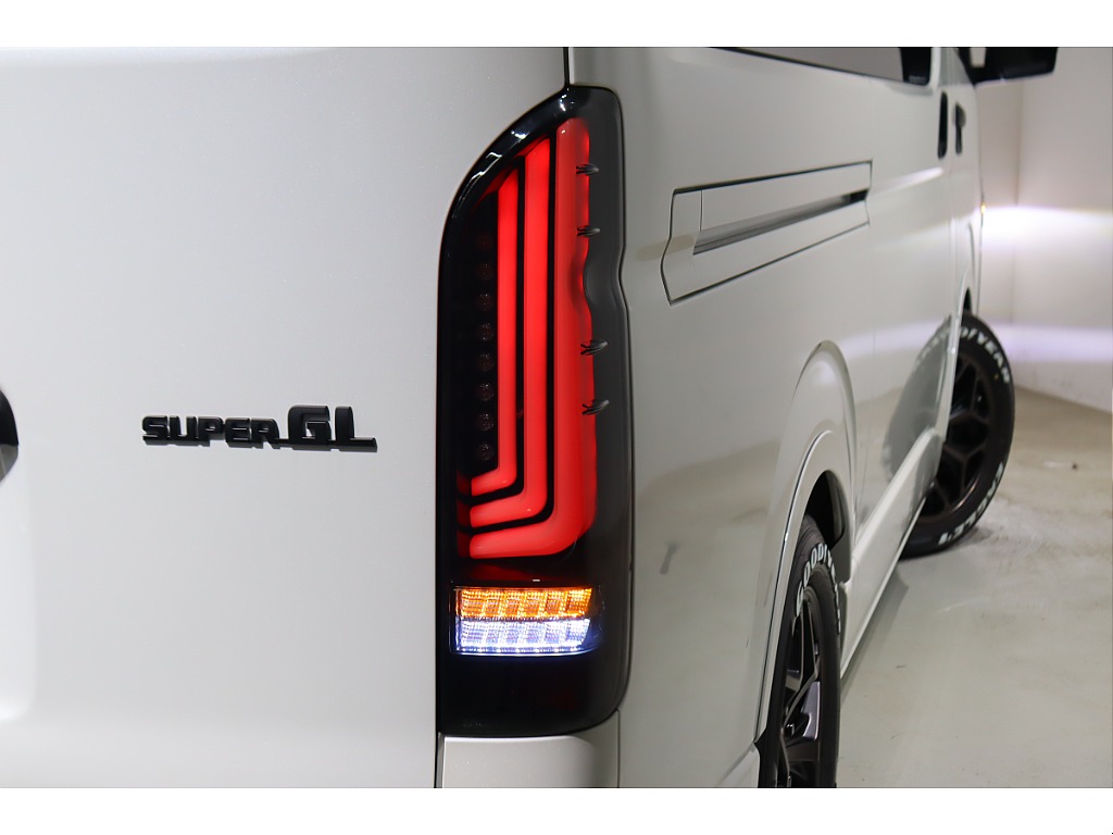 トヨタ ハイエースバン(52枚目)