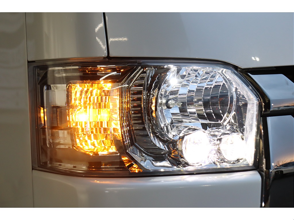 トヨタ ハイエースバン(22枚目)