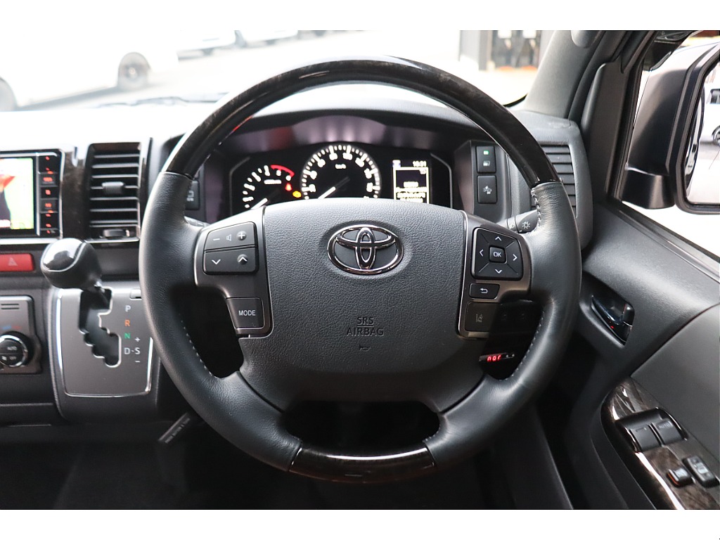 トヨタ ハイエースバン(29枚目)