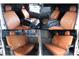 全席にクラシックブラウンシートカバー装備☆