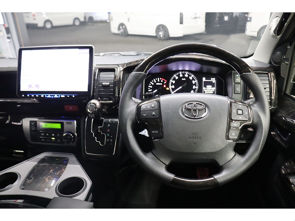 トヨタ ハイエース(25枚目)